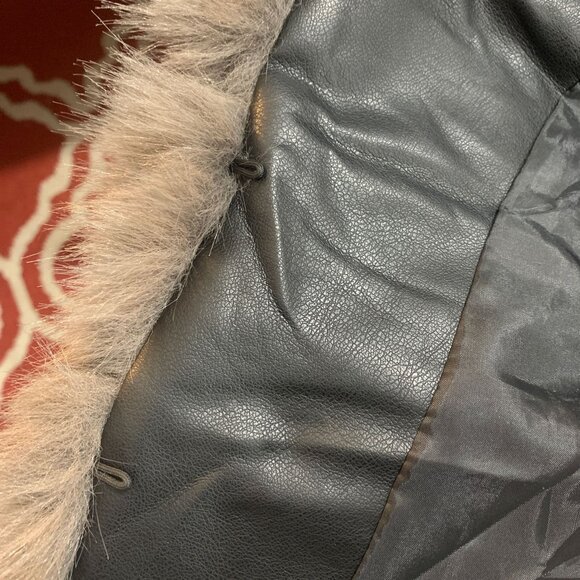 Faux fox fur jacket - Picture 4 of 5